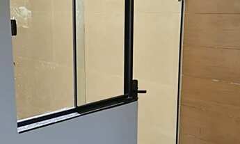 Imagem 2: Apartamento semi-novo com excelente acabamento e armário de cozinha embutido