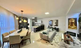 Imagem 2: Imóvel para aluguel tem 163 metros quadrados com 4 quartos em Centro - Balneário Camboriú