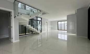 Imagem 2: Triplex 4 suítes, 244m², Piscina, São Francisco, Camboriú