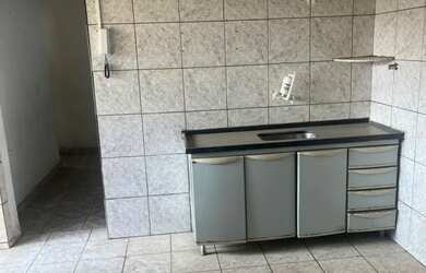 Imagem 13: Casa para Locação em Contagem, Jardim Industrial, 4 dormitórios, 2 banheiros, 2 vagas