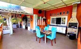 Imagem 2: Casa em mobiliada condomínio para aluguel e venda, 3 suítes, Itaipava, Petrópolis