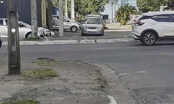 Imagem 4: De 180.000,00 por 120.000,00. APARTAMENTO. CANDEIAS, 02 quartos. More a 200 m da Praia