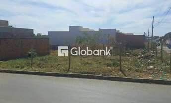 Imagem: Terreno Residencial de 180 m² em Montes