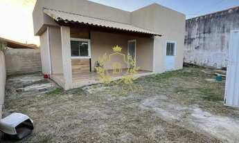 Imagem: Casa com 2 quartos à venda por R$ 300.000,00