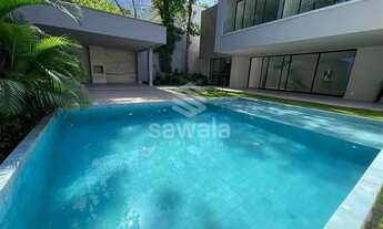 Imagem: Casa à venda com 808,00m² e 5 quartos