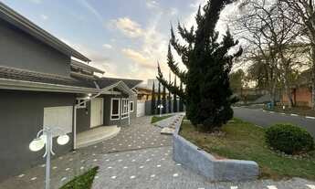 Imagem 5: Casa de condomínio para venda possui 208 metros quadrados com 3 quartos