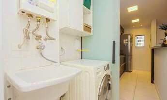 Imagem 7: Imóvel para venda possui 53 metros quadrados com 2 quartos em Capão Raso - Curitiba - PR