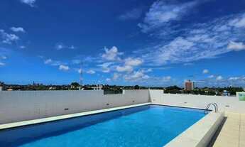 Imagem 2: Apartamento no Centro com 2 Quartos, 2 Vagas, Elevador e Piscina