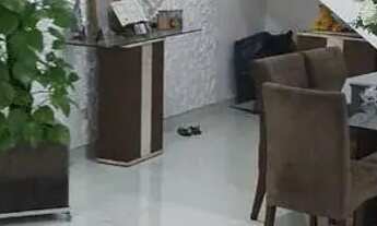 Imagem: Sobrado em Avenida General Charles de Gaulle