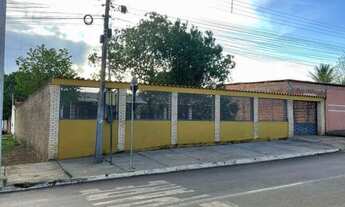 Imagem 2: Oportunidade Única: Casa com 4 Quartos e Lote de 390m² - Espaço de Sobra