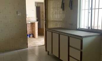 Imagem 4: Pedra de Guaratiba- Centro-Casa 4qtos(2suites)-Rua piemonte