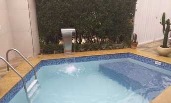 Imagem 6: Casa de condomínio para aluguel possui 280 metros quadrados com 4 quartos