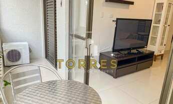 Imagem 7: Apartamento para venda reformado com 3 quartos na Praia da Enseada no Guarujá - SP