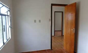 Imagem 5: Oportunidade Única! Casa Antiga e Reformada com 4 Quartos, Edícula e Garagem