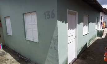 Imagem: 3 casas em vila