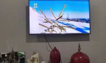 Imagem 3: Apartamento Semi mobiliado para aluguel e venda possui 60 m² com 2 quartos