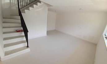 Imagem 3: Ótima casa dentro de condomínio com infraestrutura no centro de Vargem Grande/RJ