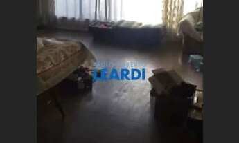 Imagem: CASA ASSOBRADADA - PLANALTO PAULISTA - SP