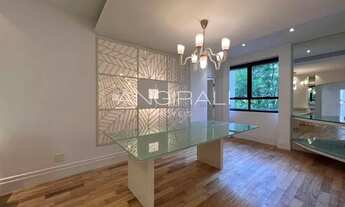 Imagem 3: Predio muito charmoso com excelente localizacao Apartamento com 355 m², 4 quartos sendo 4