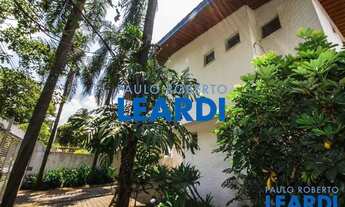 Imagem: SOBRADO - ALTO DE PINHEIROS - SP