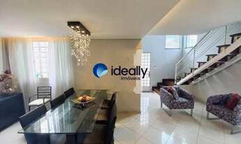 Imagem 2: Maravilhosa Casa com Piscina na divisa do Serrano com o Castelo em mais de 240 m² sendo 02