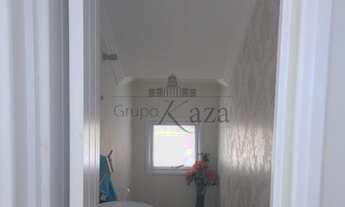 Imagem 6: Casa de condomínio para aluguel possui 257 metros quadrados com 3 quartos