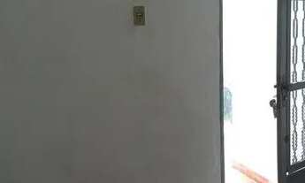 Imagem: CASA DE FUNDOS PARA ALUGAR COM 2 DORMITÓRIOS