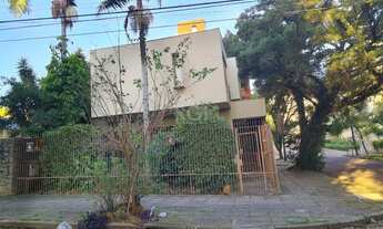 Imagem 3: Casa para Venda - 310m², 5 dormitórios, sendo 4 suites, 3 vagas - Petrópolis