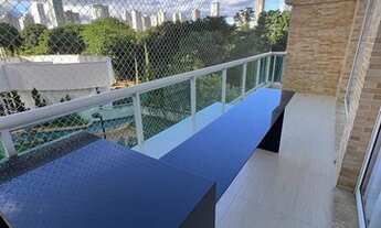 Imagem 7: Apartamento para aluguel e venda possui 190 metros quadrados com 4 quartos