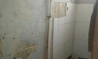 Imagem 4: Vendo em obras Casa com 1 dormitório