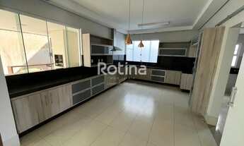 Imagem 4: Casa para alugar, 4 quartos, 2 suítes, 4 vagas, Cond. Jardins Roma - Uberlândia/MG - R$ 8