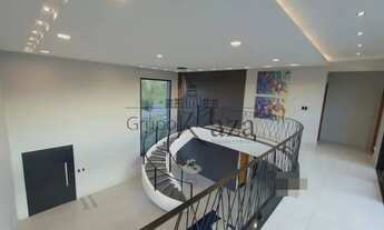 Imagem 2: Casa de condomínio sobrado para venda tem 423 metros quadrados com 5 quartos