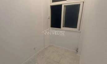 Imagem: Kitnet/Conjugado - / Residencial / Centro