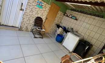 Imagem 5: Casa para venda possui 300 metros quadrados com 4 quartos em Jardim Curitiba - Goiânia - G