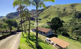 Imagem 2: Chácara com 8.462 m² em Alfredo Chaves/ES - Casa ampla, rio, nascentes, pomar e lagoa