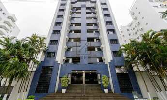 Imagem: A uma quadra da praia de Caiobá!