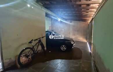 Imagem 15: Casa com 3 quartos sendo 1 suite disponível para venda no bairro Santa Mônica em Uberlândi