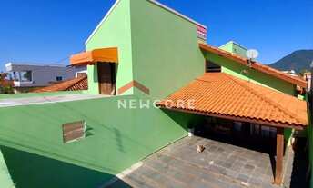 Imagem: Sobrado em Rua Paraná - Balneário Stella