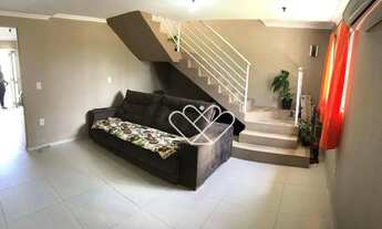 Imagem 2: Casa espaçosa com excelente área e integração de ambientes em bairro estratégico