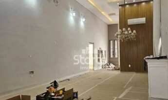 Imagem 2: Casa térrea com 3 suítes à venda, 210m² por R$ 2.100.000 - Condomínio Varanda Sul - Uberlâ