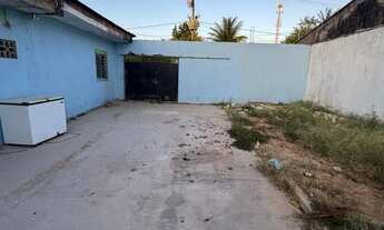 Imagem: Casa com área grande com piscina e etc