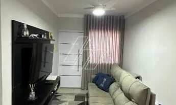 Imagem 2: Casa à venda em Marília - 2 dormitórios, 3 vagas e quintal com churrasqueira