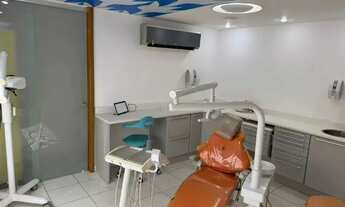 Imagem 3: Imóvel para venda possui 200 metros quadrados com 5 quartos em Santo Amaro - Recife - PE