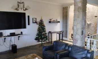 Imagem 6: Casarão com Piscina em Terreno 10x25