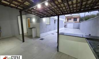 Imagem 6: Casa de Esquina com Quintal Diferenciado à Venda Bairro Salin