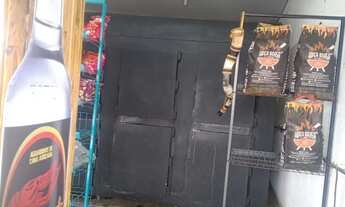 Imagem 5: Vendo DISTRIBUIDORA DE BEBIDAS com casa no fundo