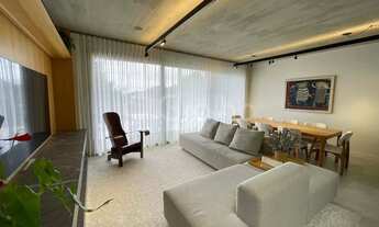 Imagem 2: Casa para Venda em Florianópolis, Canto da Lagoa, 3 dormitórios, 3 suítes, 4 banheiros, 2