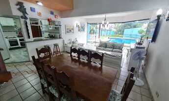 Imagem 6: Casa Mobiliada no Parque 10, com piscina, motivo viagem