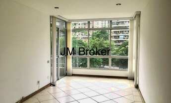 Imagem: Delicioso sol da manhã! Ótima varanda!