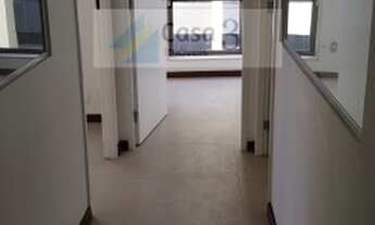 Imagem 7: Frente, salão 104 mts, dividido em recepção, 4 salas, 2 bnh, cozinha, ar central e interf